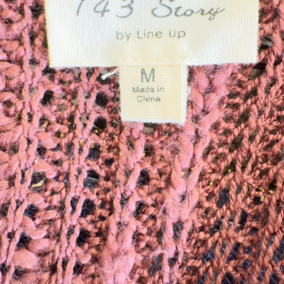 Perfect Fall Accent Sweater with Fringe- kind of like a faded pomegranate color - Picture 8 of 8